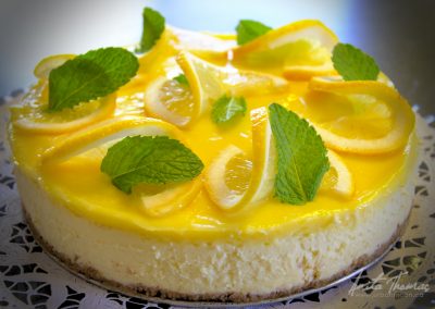 Lemon cheesecake made with fresh cream cheese